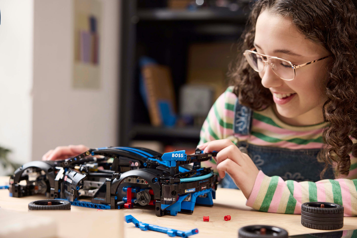 Lego - Auto da corsa Porsche GT4 e-Performance 42176