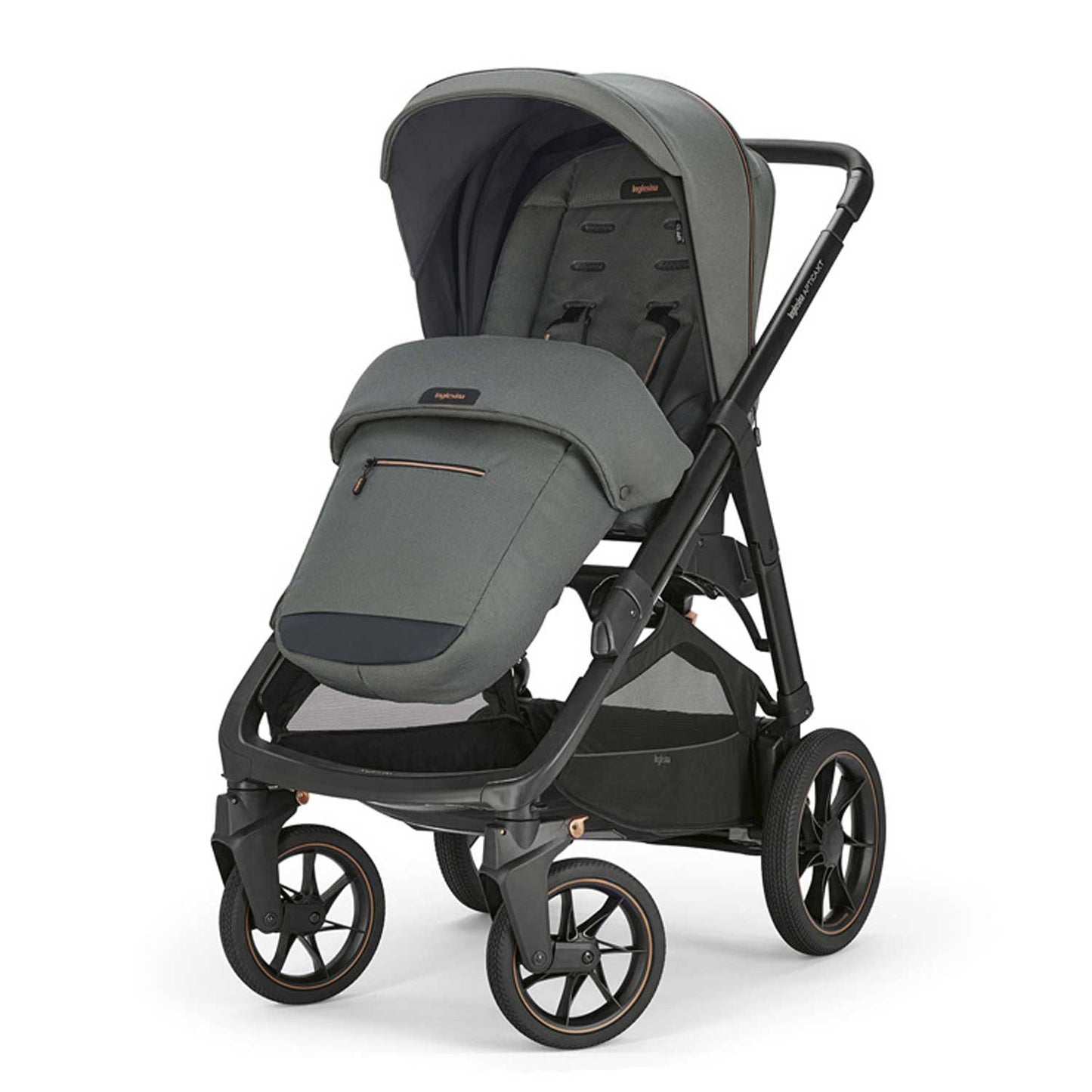 Inglesina - Trio Aptica XT System Quattro con Darwin compreso Telaio e StandUp + Omaggio Valigetta Kit Mamma 2023
