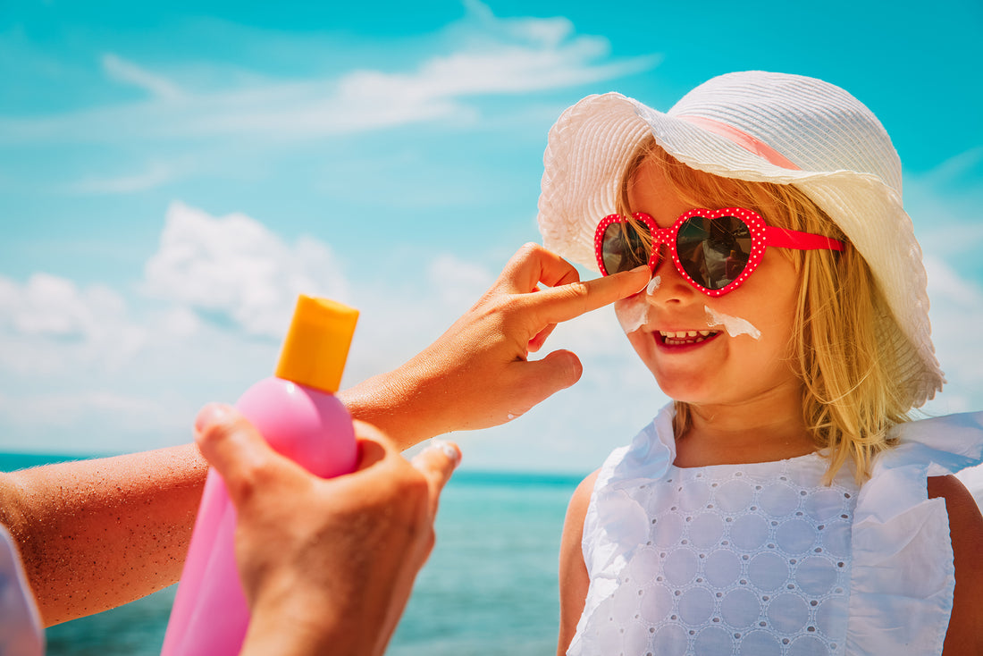 Come proteggere bambini e neonati dal sole