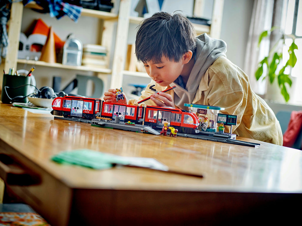 LEGO - Tram E Fermata Del Tram 60423
