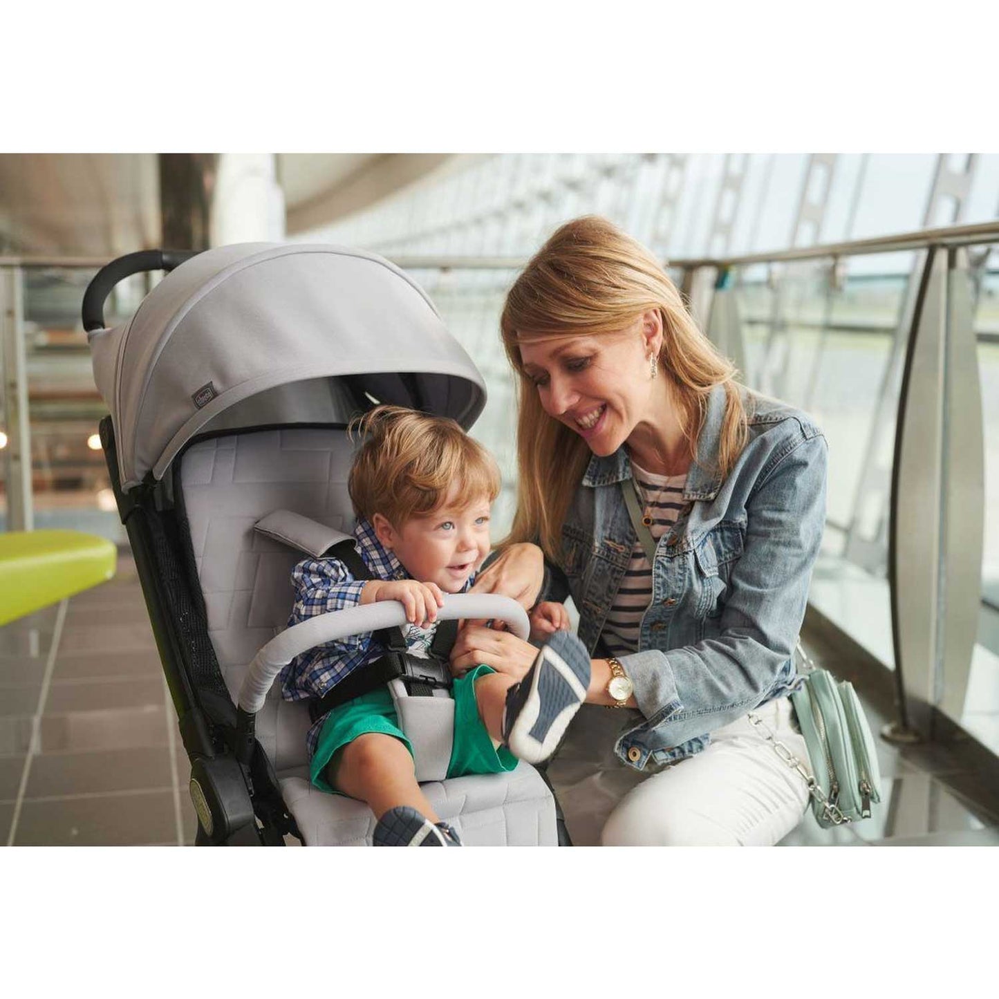 Chicco - Ultra-compact stroller We