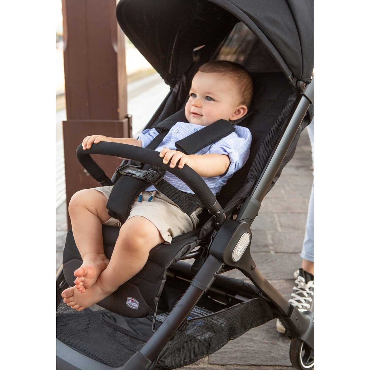 Chicco - Ultra-compact stroller We