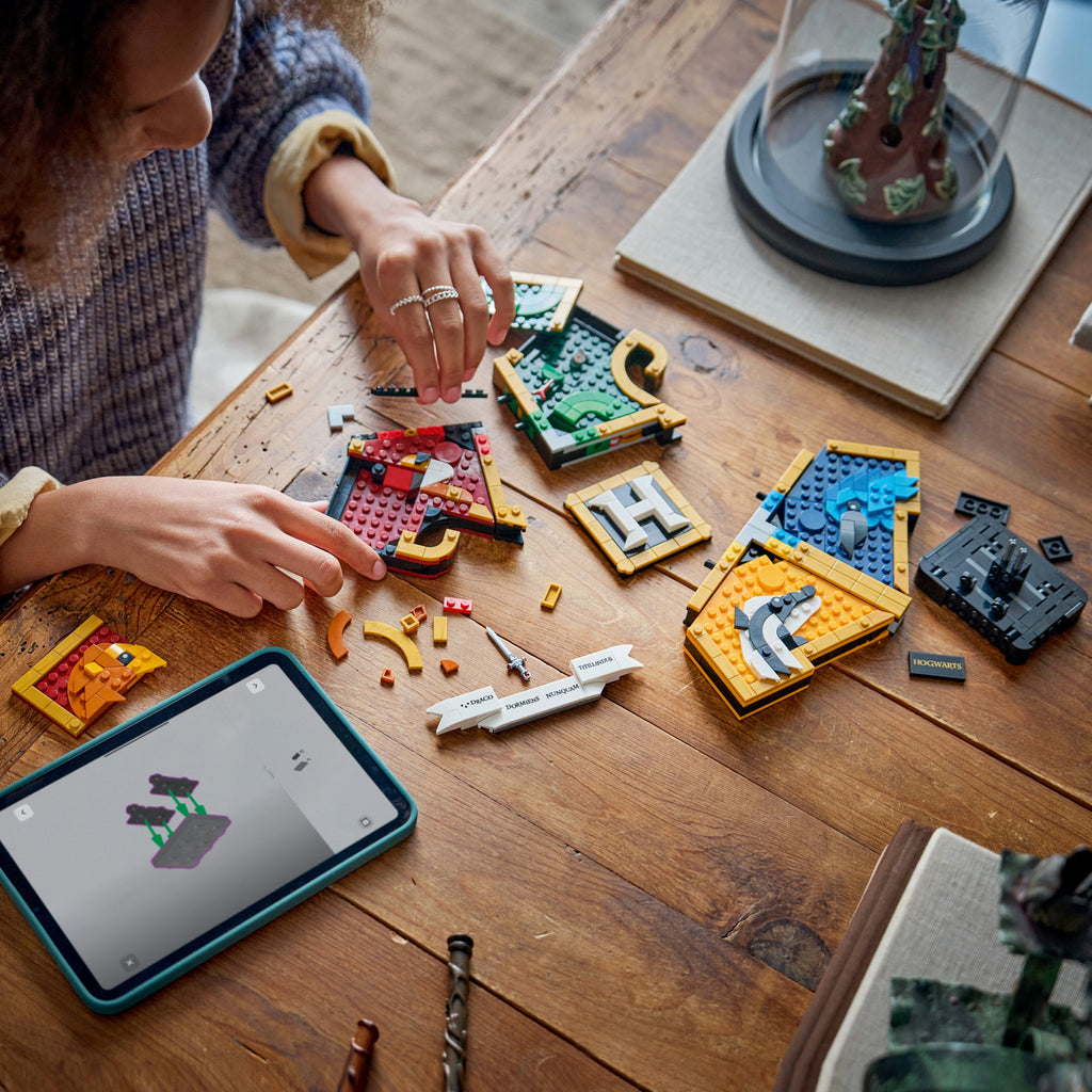LEGO - Harry Potter Tm Stemma Della Casa Di Hogwarts 76462