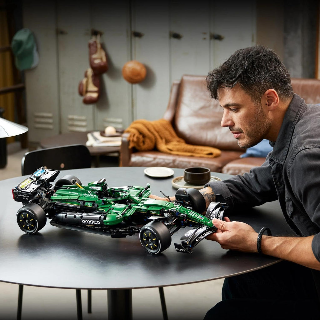 LEGO - Auto F1 Aston Martin Aramco AMR25 42240
