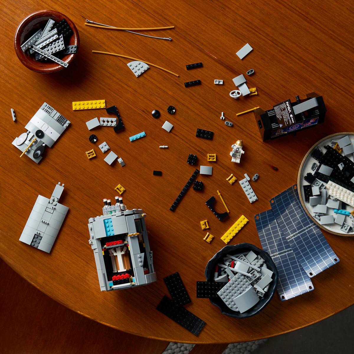 Lego - Icons Telescopio spaziale Hubble 11382