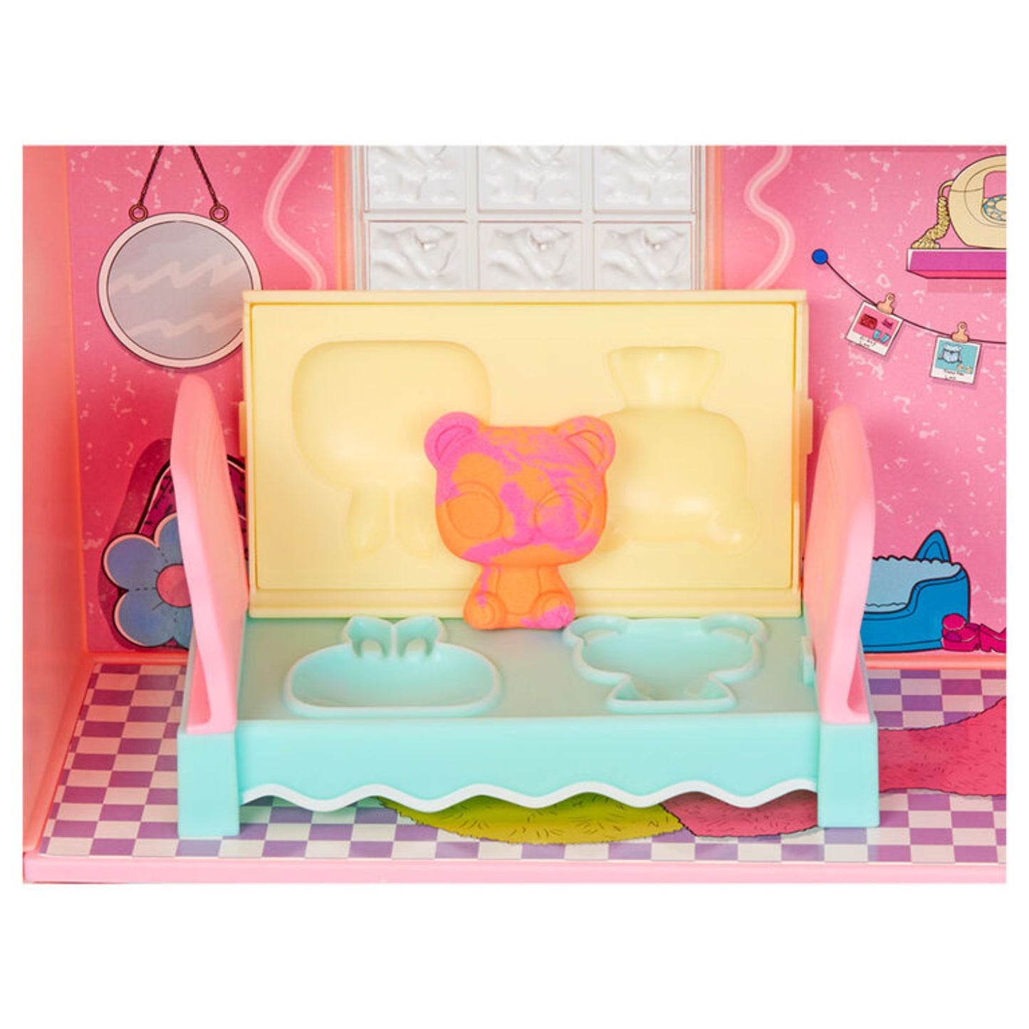 MGA - LOL Surprise Squish Sand Magic House with Tot