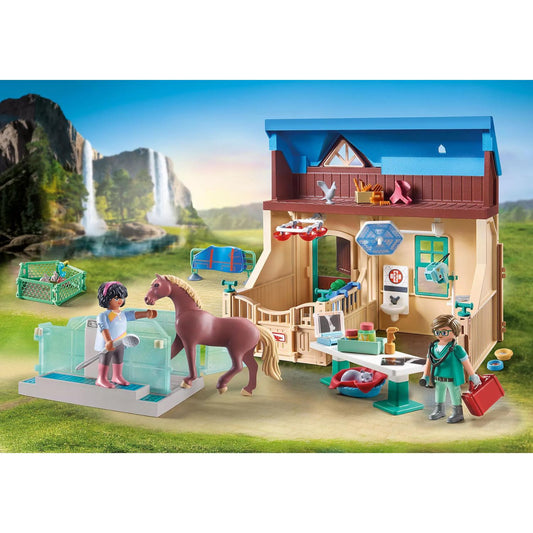 Playmobil - Stalla con veterinario 71352