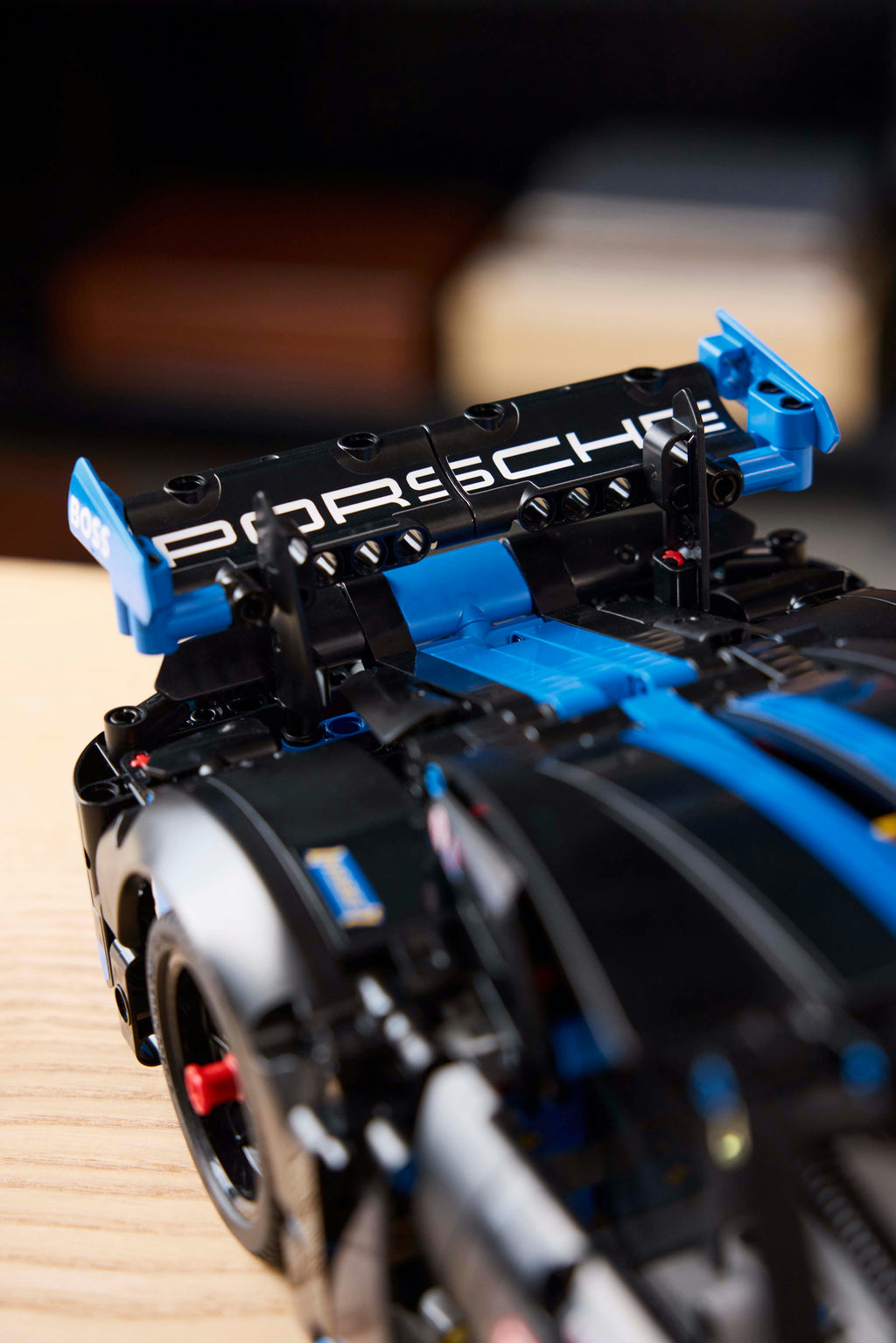 LEGO - Auto da corsa Porsche GT4 e-Performance 42176